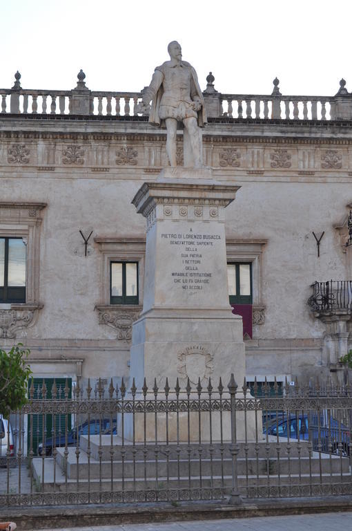B&B Casa Lucrezia Scicli Exterior photo